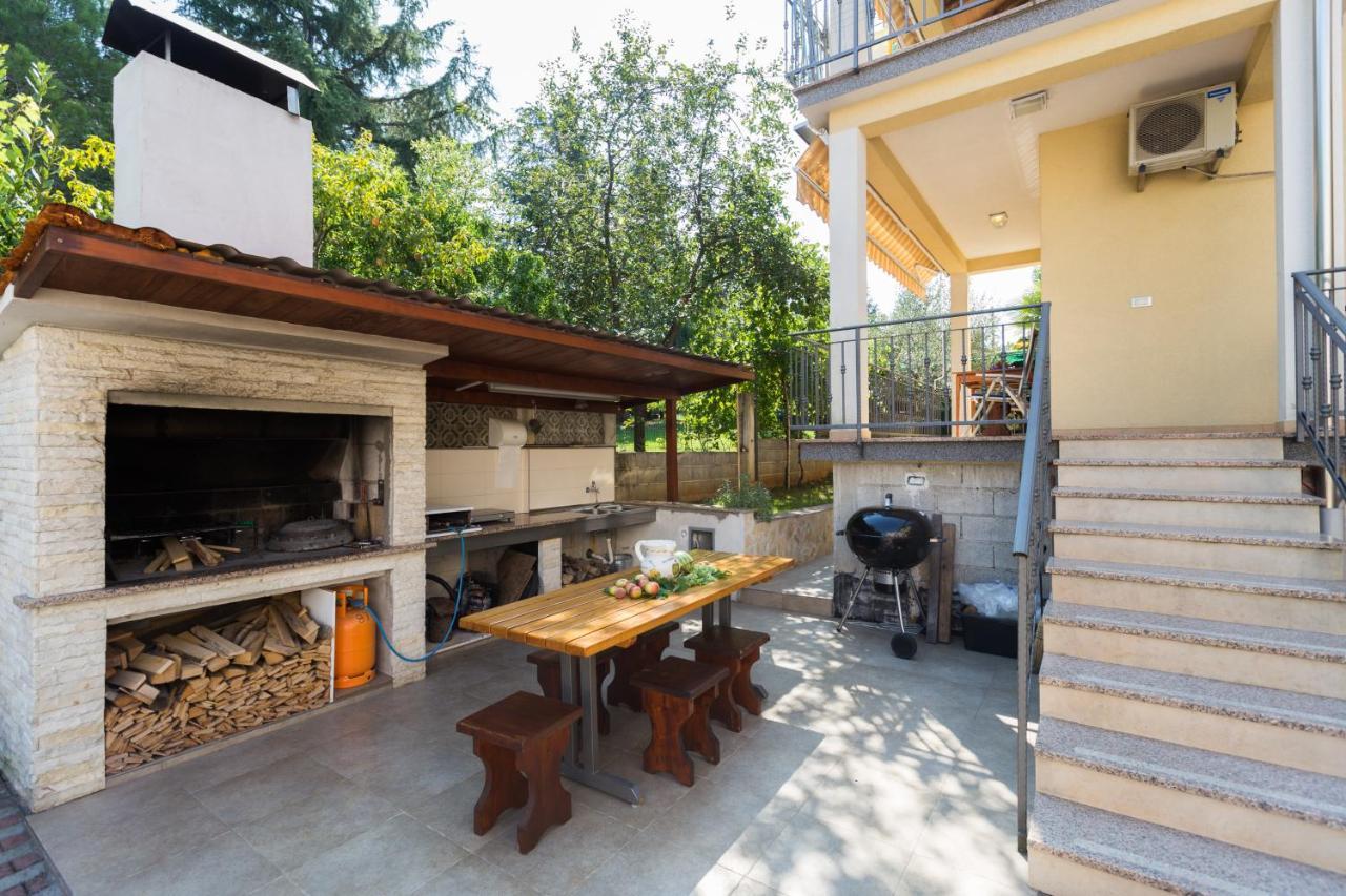 Apartments Maria Porec Bagian luar foto