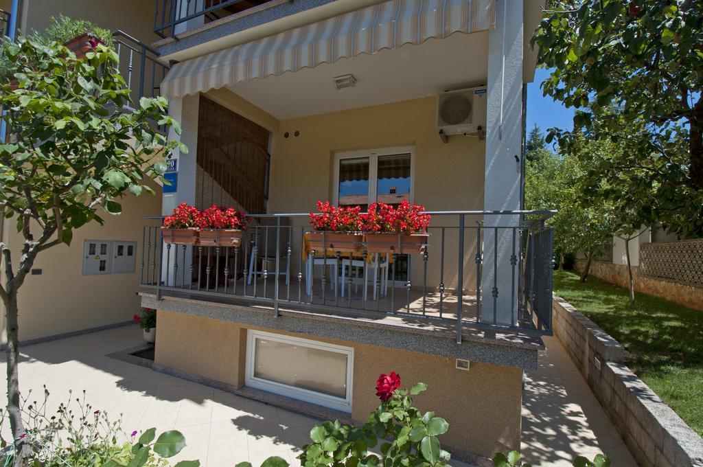 Apartments Maria Porec Ruang foto